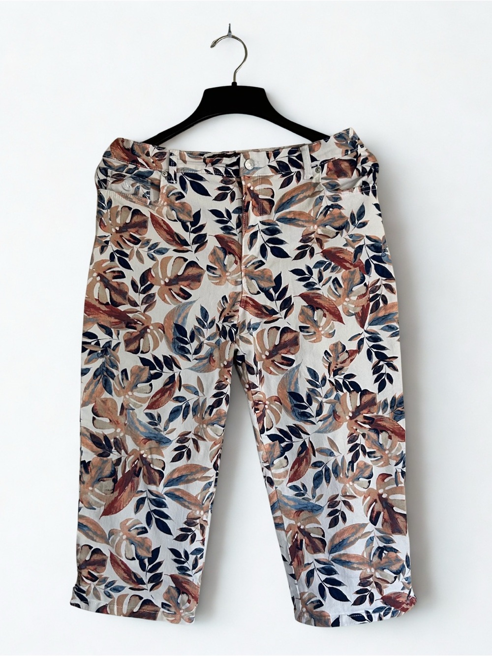 Gloria Vanderbilt Amanda Capri Pants Women’s Size 12 Tropical Leaf Print EUC